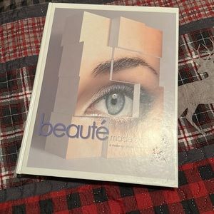 Beaute' Made Simple a makeup guide by Robert Jones